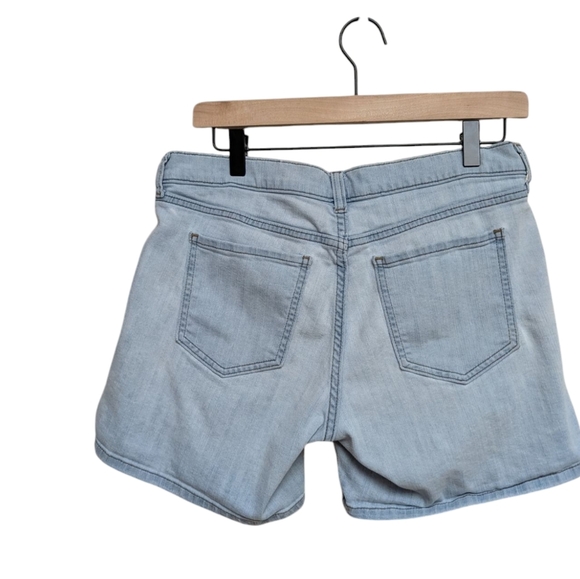 Banana Republic Denim Shorts Light Wash Casual Everyday Size 6 - Picture 2 of 5